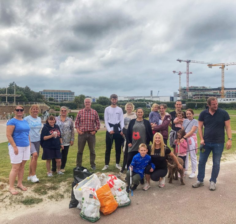 HIGHVERN Beach Clean